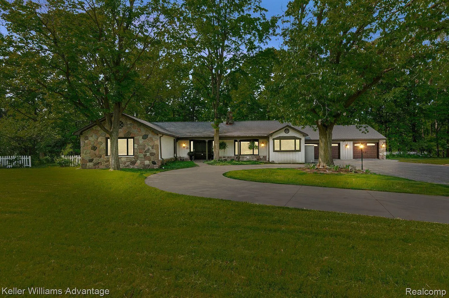 33770 Quaker Valley Rd photo 1