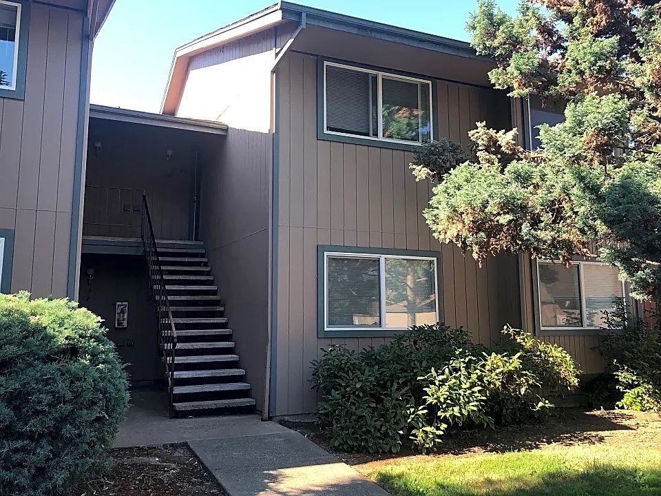1st image of 700 Crater Lake Ave #17331203