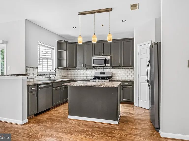 9743 Quiet Brook Ln — Photo 9