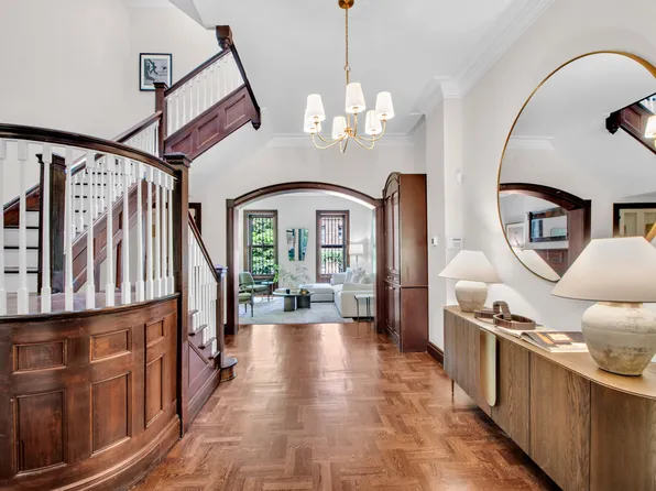 307 East 87th Street image 2 of 18