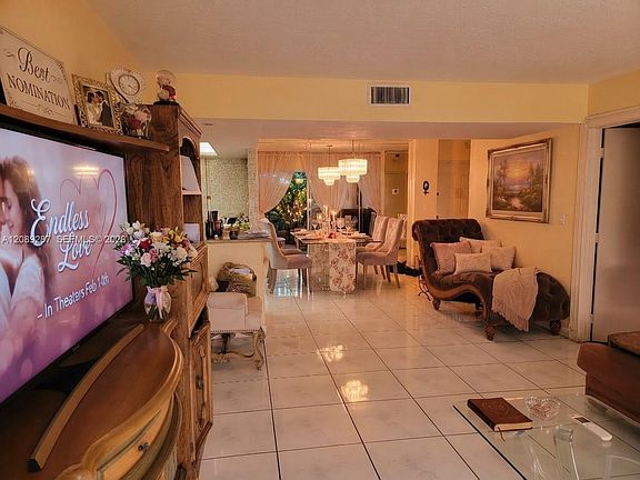 3rd image of 5570 NW 44th St APT 215A