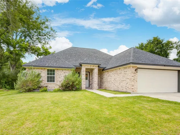 46 Nelson Ct, Jones Creek, TX 77541