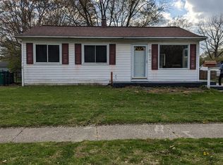 15710 Meadow St, Romulus, MI 48174