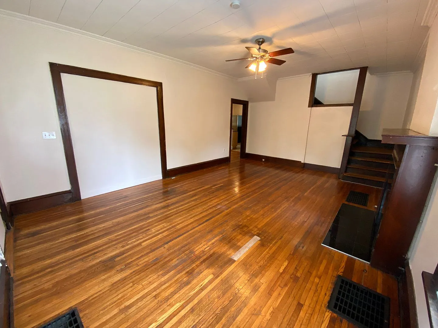 North Campus OSU Single Family House — Photo 4