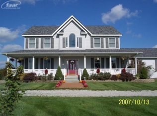 8999 E Cole Rd, Durand, MI 48429