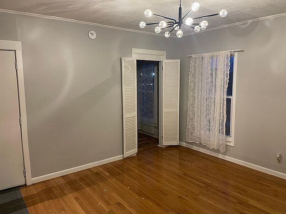 4th image of 210 Union Ave #2