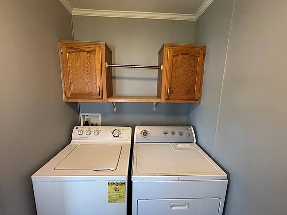 4th image of 1624 W Summit St #122