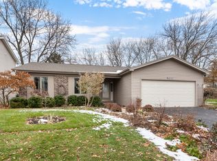 5S775 Malibu Ln, Naperville, IL