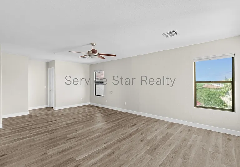 7500 E Deer Valley Rd #31 — Photo 17