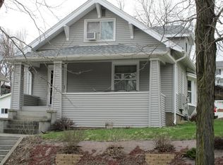 1260 S Main St, Burlington, IA 52601