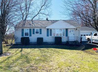 3950 Lockport Rd, Sanborn, NY 14132