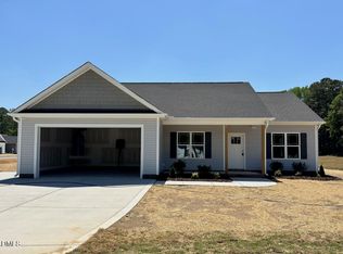 102 Lynn Ln, Selma, NC 27576
