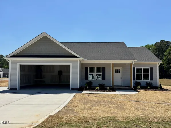 102 Lynn Ln, Selma, NC 27576