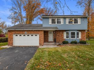 4822 E Eddy Dr, Lewiston, NY 14092