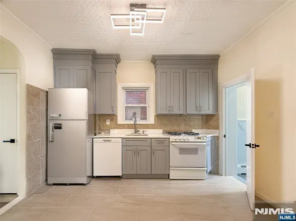 244 Lincoln Ave APT 1, Cliffside Park, NJ 07010
