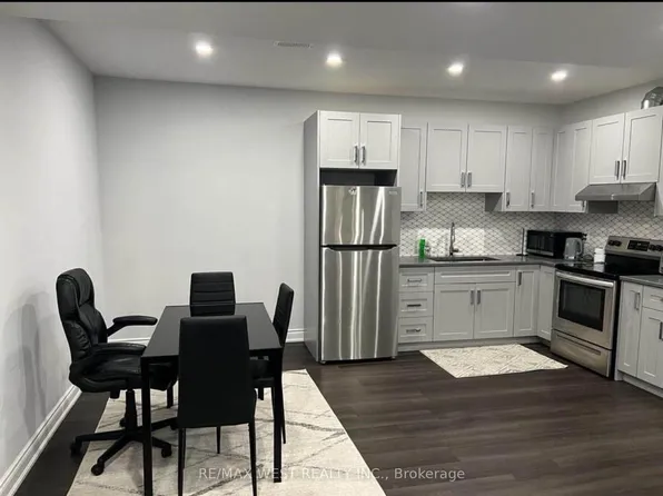 121 Appleyard Ave, Vaughan, ON L4H 4N3