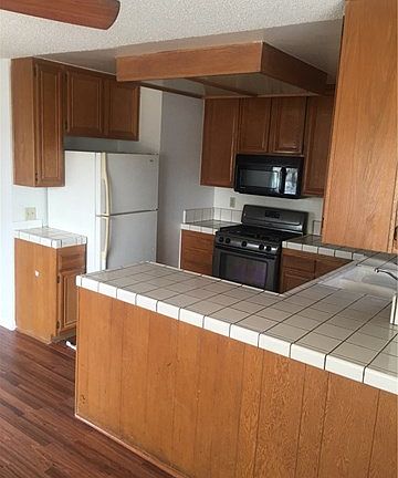 5th image of 8338 Woodley Pl Unit 11
