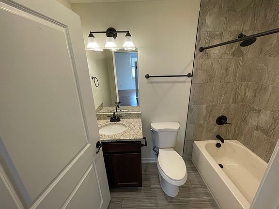 4th image of 99 Pine St #404