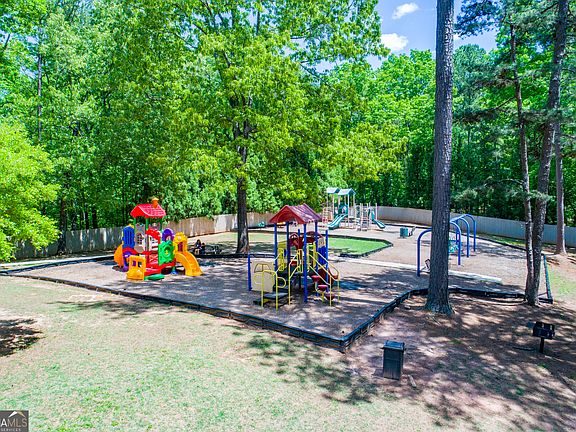 5th image of 2487 S Carroll Ct