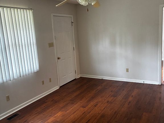 2nd image of 1421 McMillan St