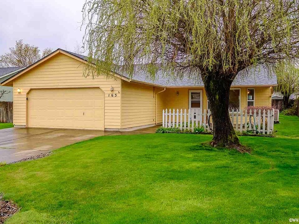 163 SW Applegate Trail Dr. Dallas, OR 97338