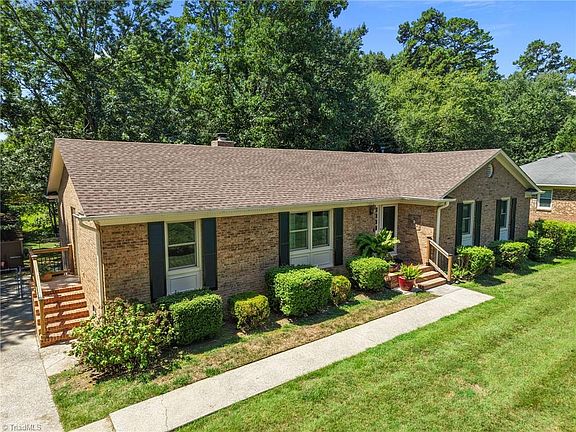 3rd image of 4305 Penton Pl