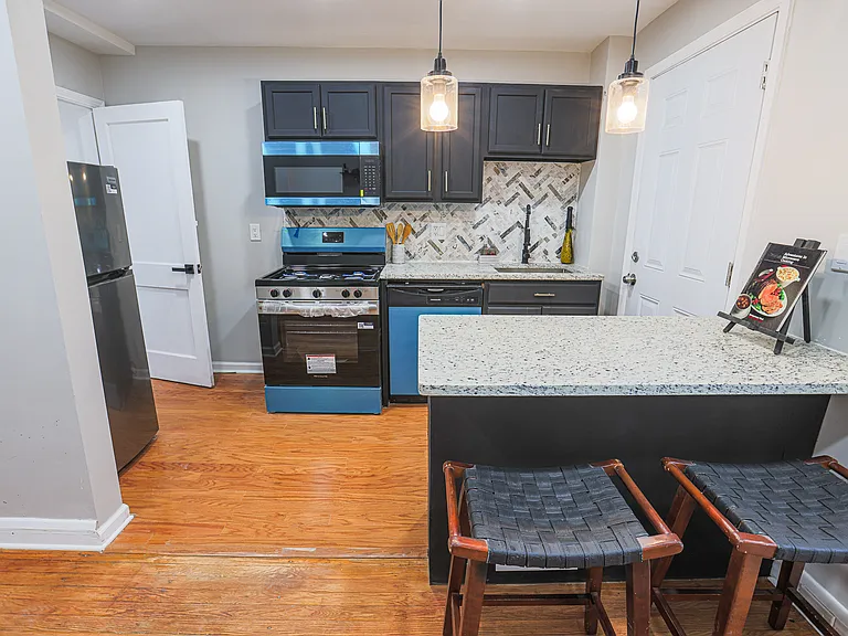 3635 Lyndale Ave — Photo 14
