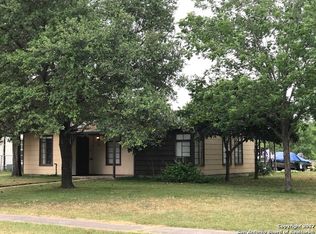 359 Sussex Ave, San Antonio, TX 78221