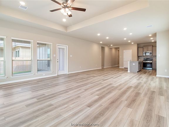 5th image of 6220 Southern Cross Dr