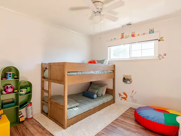 339 Nelson Ave — Photo 17
