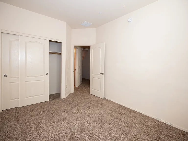 2390 E Blue Diamond Dr — Photo 13