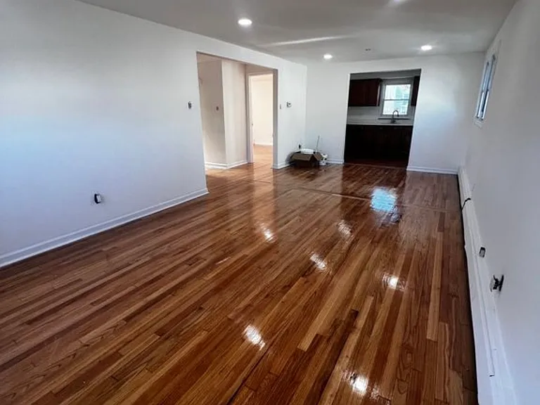 331 Hickory St — Photo 4