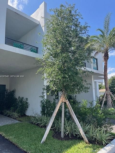 1st image of 2511 Pierce St #5