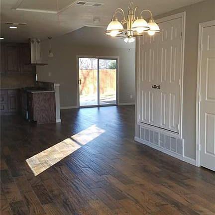 3rd image of 1601 Quail Dr