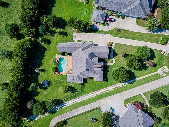 3rd image of 5506 Ravensthorpe Dr
