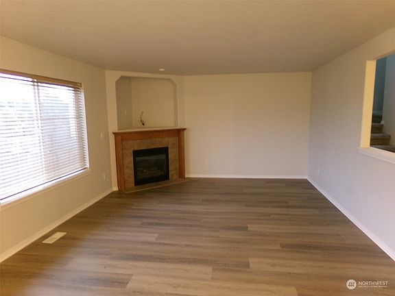 3rd image of 20037 20th Avenue Ct E