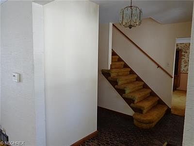 2nd image of 7467 Bartholomew Dr