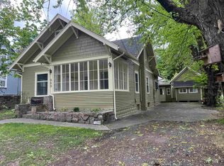 909 E 6th St, Moscow, ID 83843