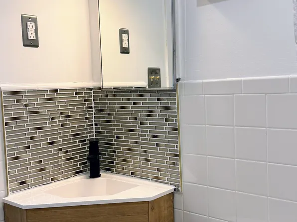 1200 Woodycrest Avenue image 4 of 9