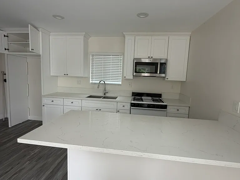 331 W Walnut Ave #1 — Photo 3