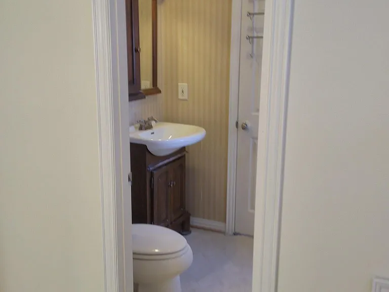 9829 Estate Ln — Photo 9