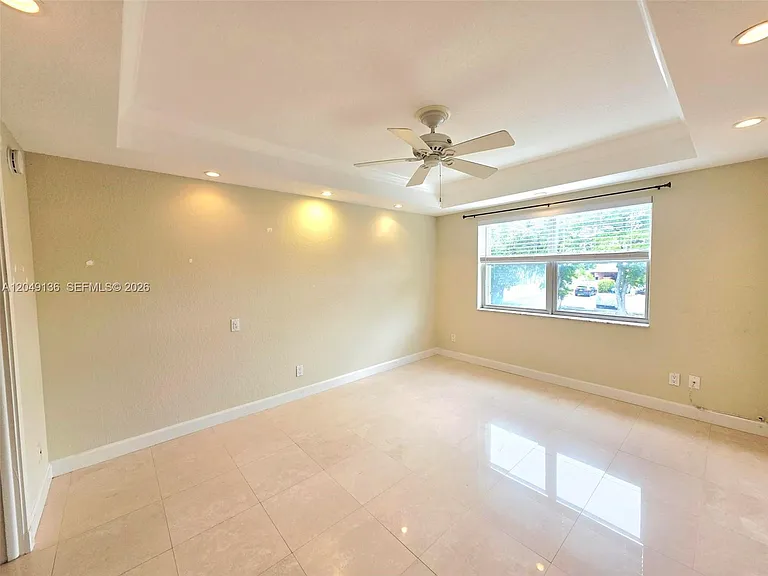1400 NE 57th Ct #202 — Photo 11