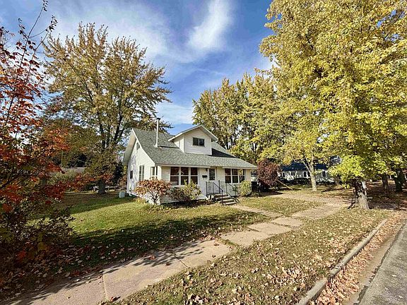4th image of 409 7TH STREET
