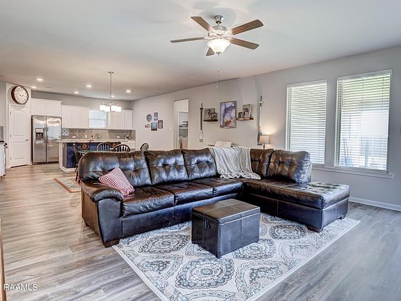4th image of 206 Voiliere Dr