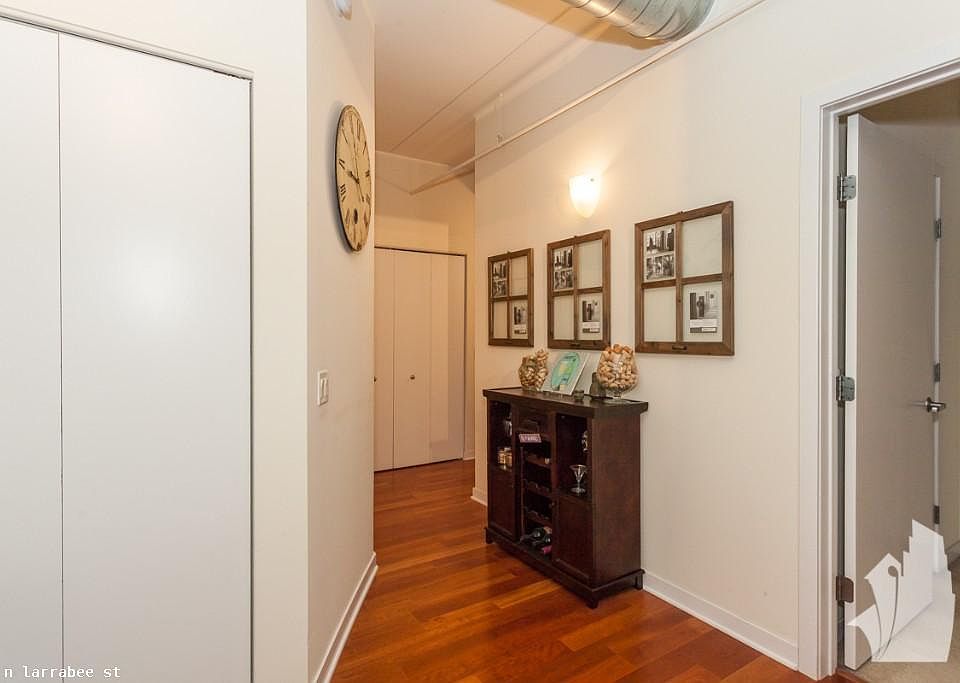 1st image of 873 N Larrabee St #811