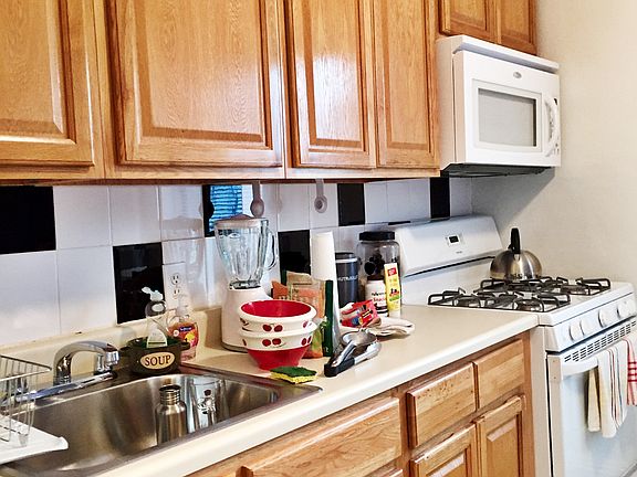 4th image of 2308 Newtown Ave APT 4DE