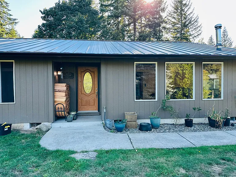 128 Bunting Dr — Photo 2