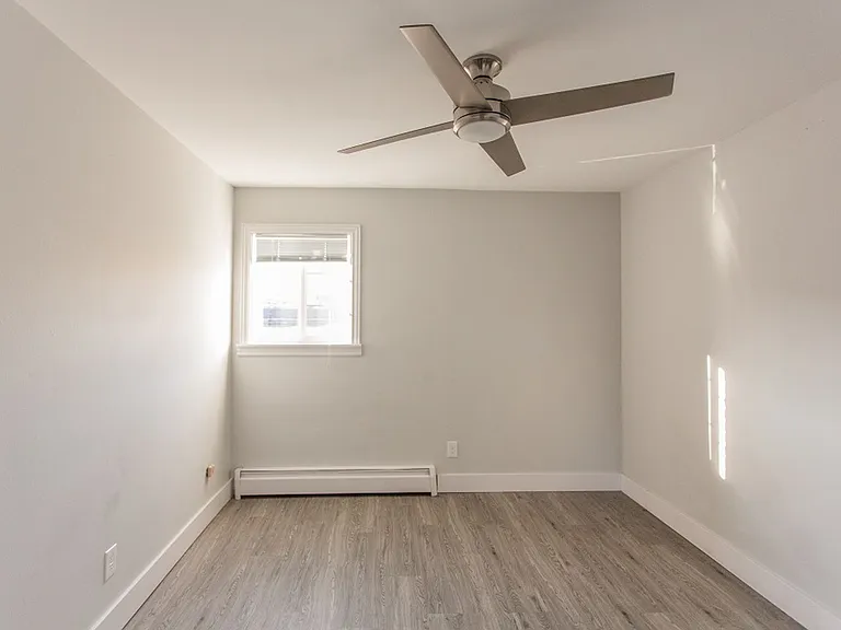 2401 Walnut St #6 — Photo 2