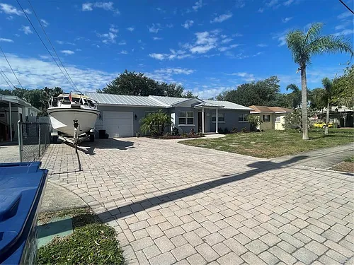 3030 W Helen Ave Photo 1