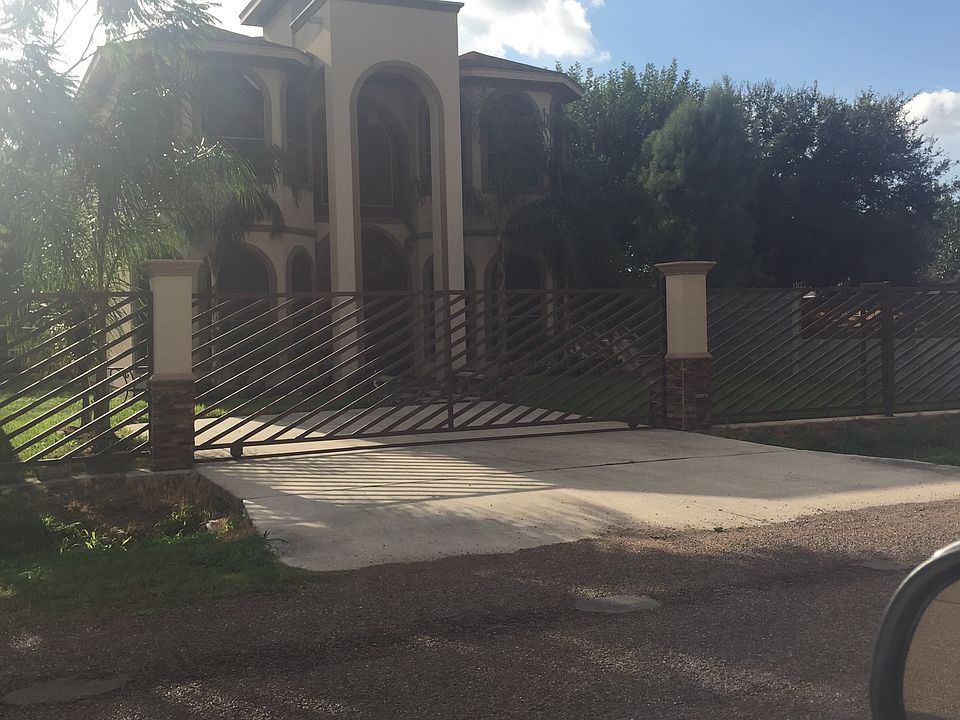 2nd image of 3905 N Salinas St